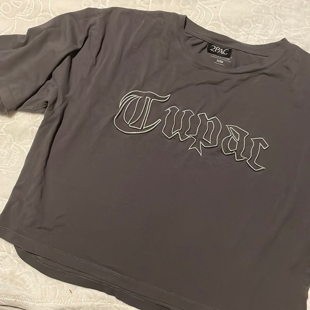 2pac crop top